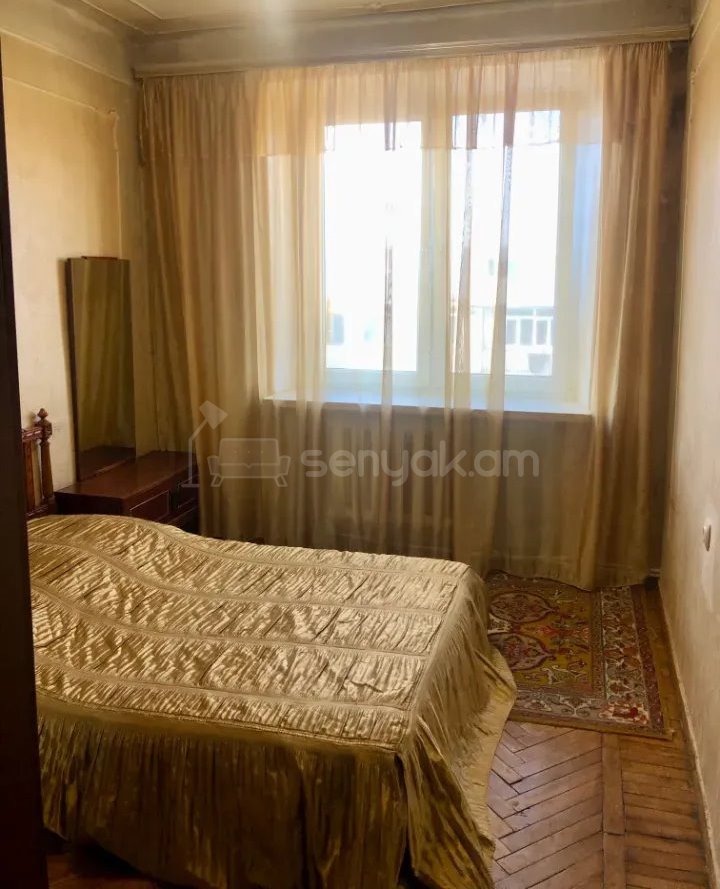 3 Սենյականոց Բնակարան Քարե Շենքում, 74քմ, 5/5 հարկ, Կոսմետիկ Վերանորոգված