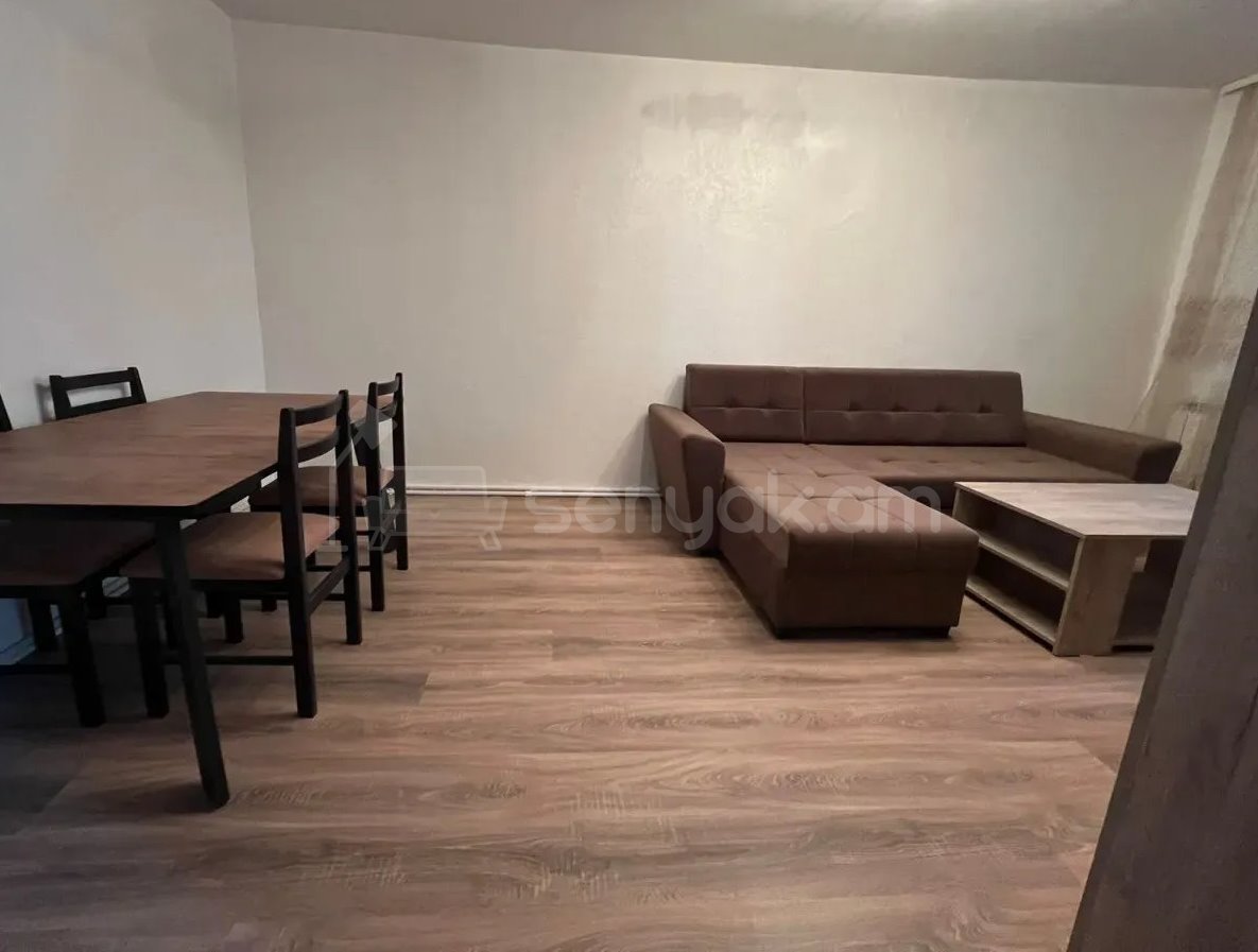 2 Սենյականոց Բնակարան, 56քմ, 5/5 հարկ, Կապիտալ Վերանորոգված