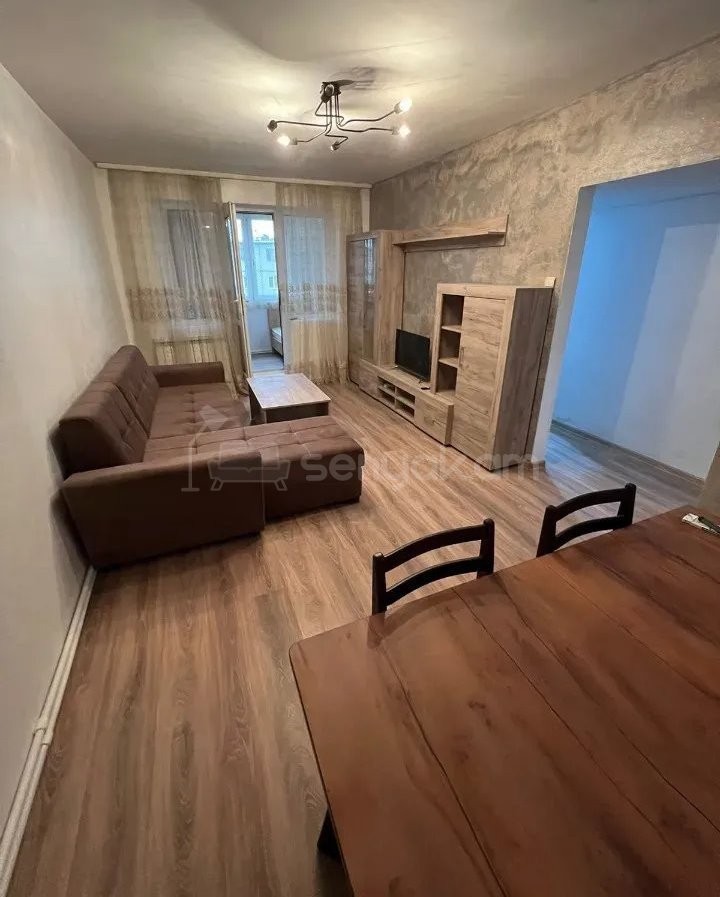 2 Սենյականոց Բնակարան, 56քմ, 5/5 հարկ, Կապիտալ Վերանորոգված