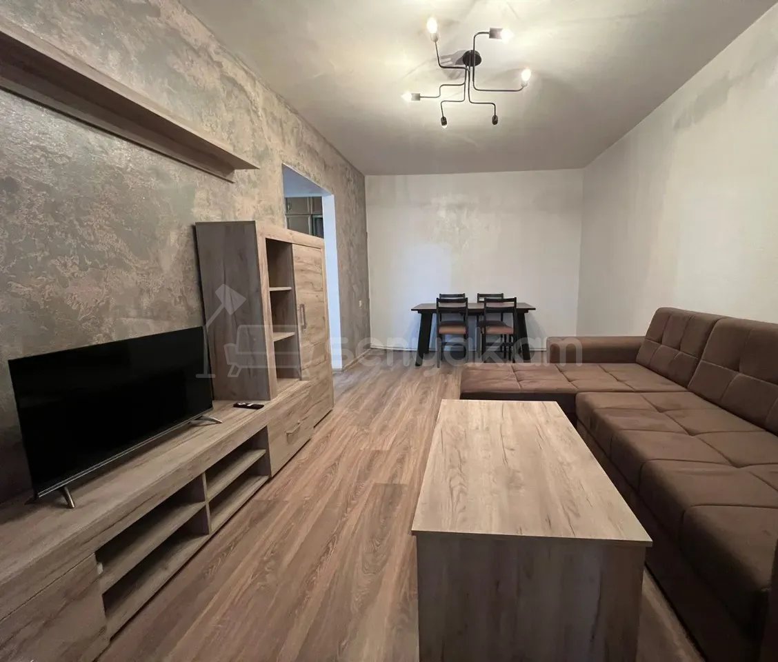 2 Սենյականոց Բնակարան, 56քմ, 5/5 հարկ, Կապիտալ Վերանորոգված