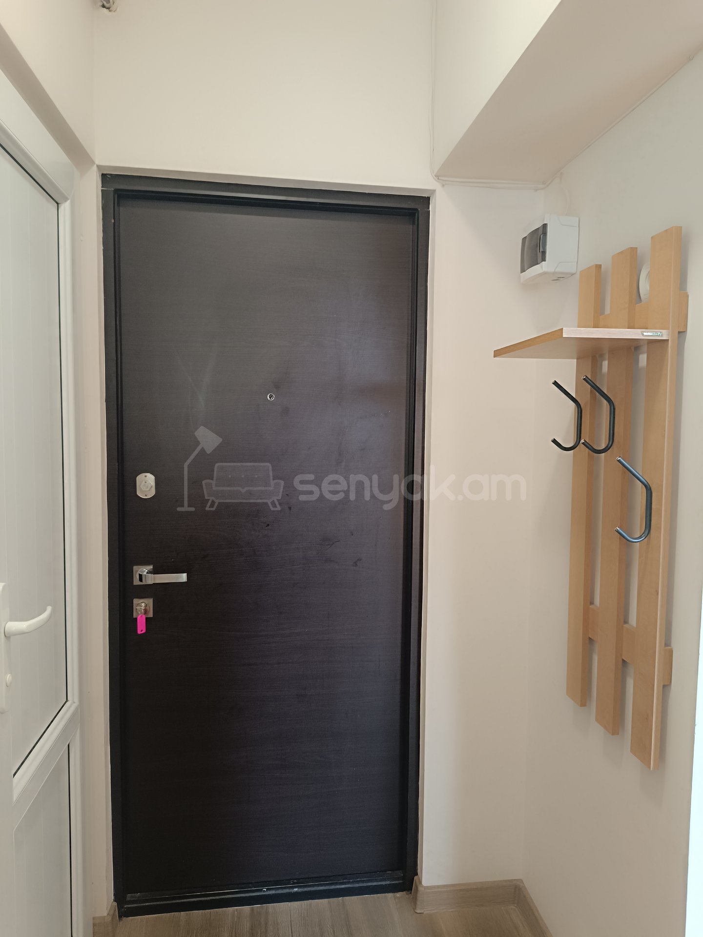 1 Սենյականոց Բնակարան Քարե Շենքում, 27քմ, 2/5 հարկ, Կապիտալ Վերանորոգված, Կահավորված, Արևկող