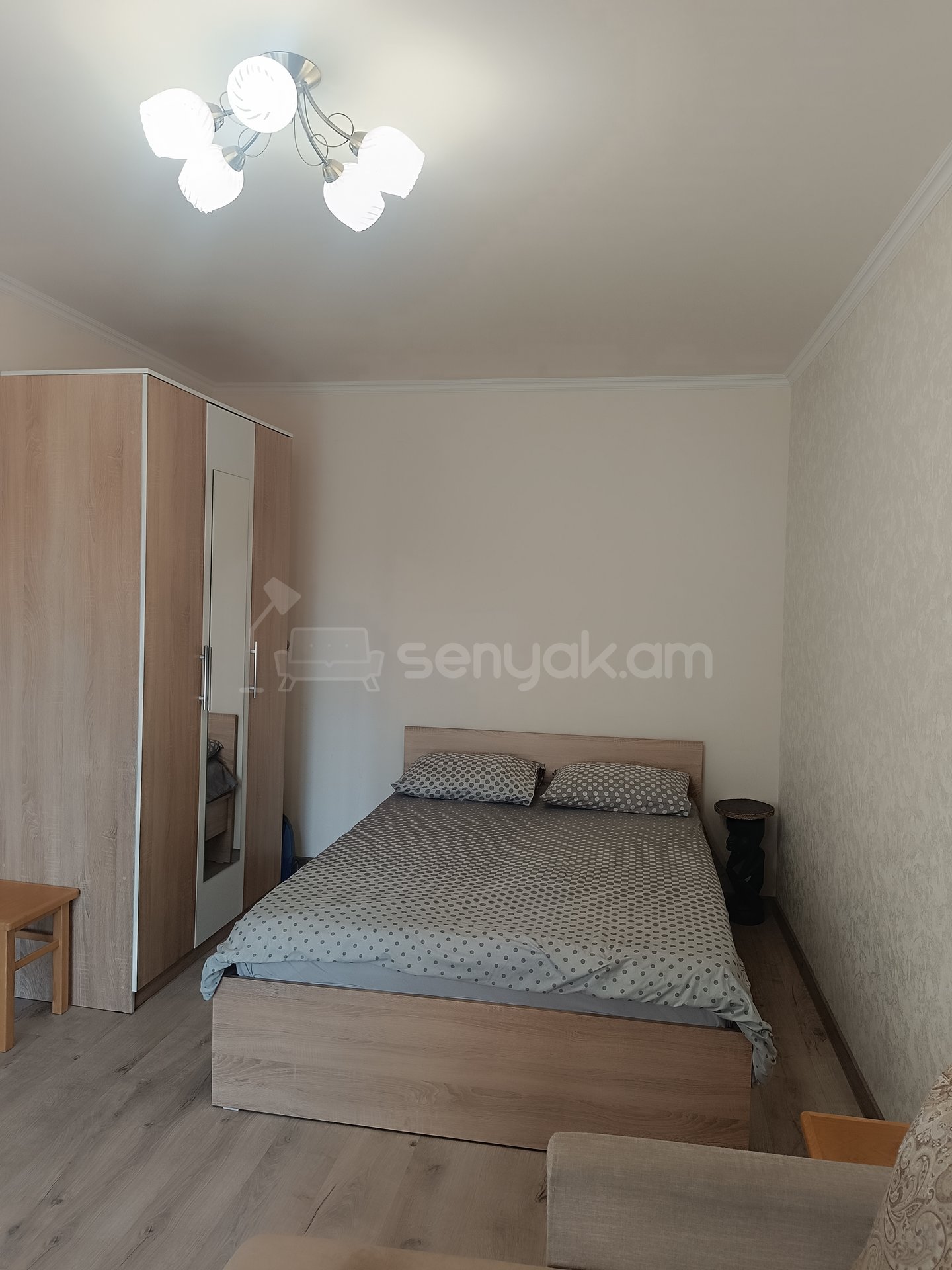 1 Սենյականոց Բնակարան Քարե Շենքում, 27քմ, 2/5 հարկ, Կապիտալ Վերանորոգված, Կահավորված, Արևկող