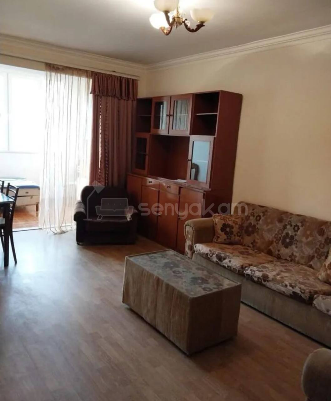 2 Սենյականոց Բնակարան Քարե Շենքում, 60քմ, 3/5 հարկ, Նորմալ Վիճակում, Կահավորված