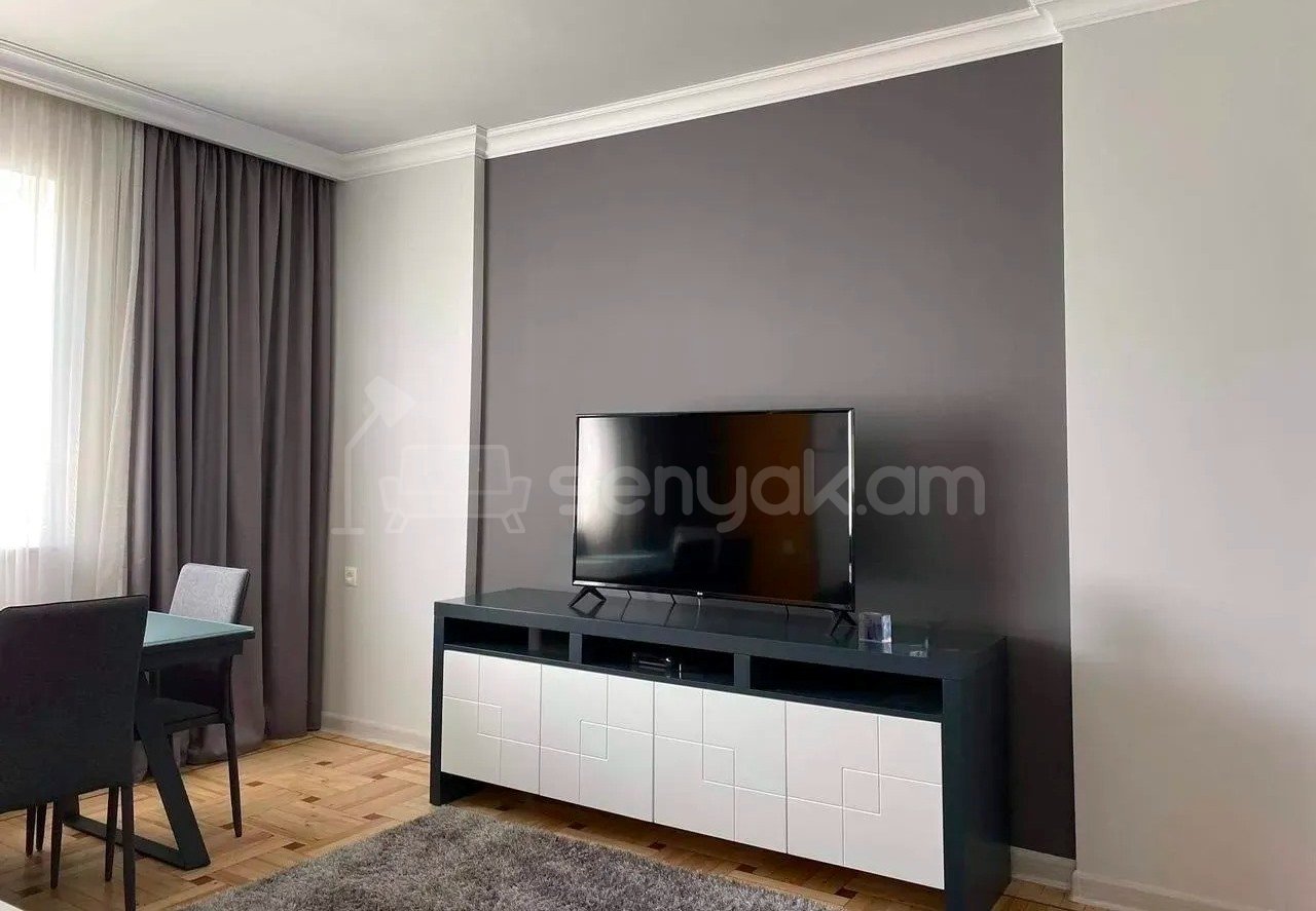 3 Սենյականոց Բնակարան, 70քմ, 7/12 հարկ, Կապիտալ Վերանորոգված