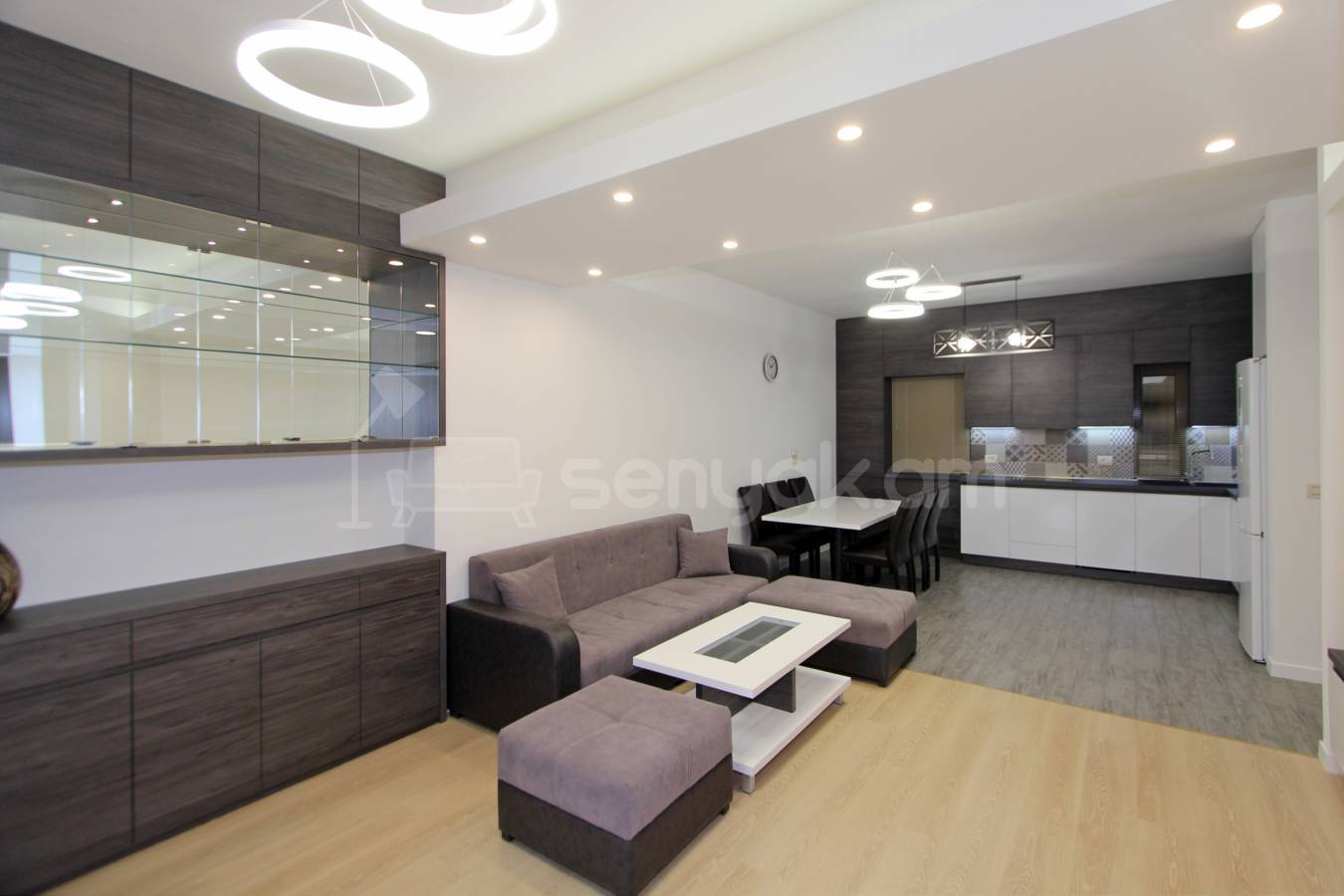 3 Սենյականոց Բնակարան Նորակառույցում, 80քմ, 14/16 հարկ, Դիզայներական Վերանորոգված, Կահավորված, Արևկող