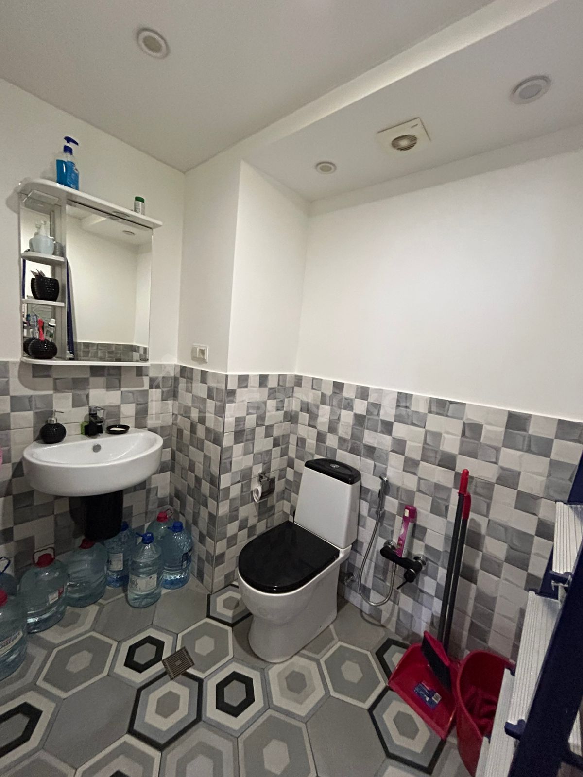 3 Սենյականոց Բնակարան Նորակառույցում, 115քմ, 20/20 հարկ, Դիզայներական Վերանորոգված