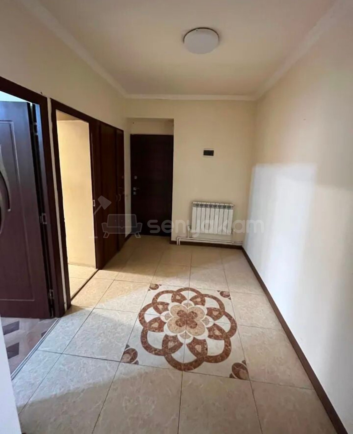 3 Սենյականոց Բնակարան Քարե Շենքում, 76քմ, 4/5 հարկ, Նորմալ Վիճակում, Կահավորված