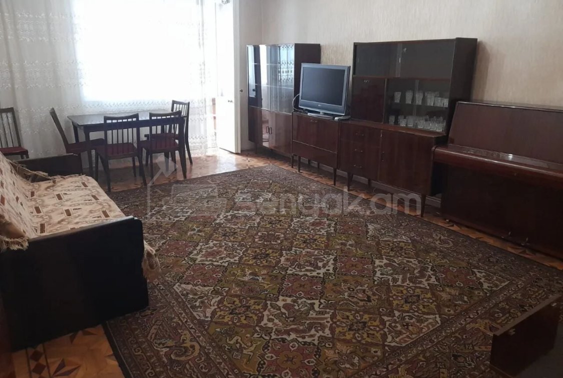 4 Սենյականոց Բնակարան, 65քմ, 3/9 հարկ, Նորմալ Վիճակում, Կահավորված