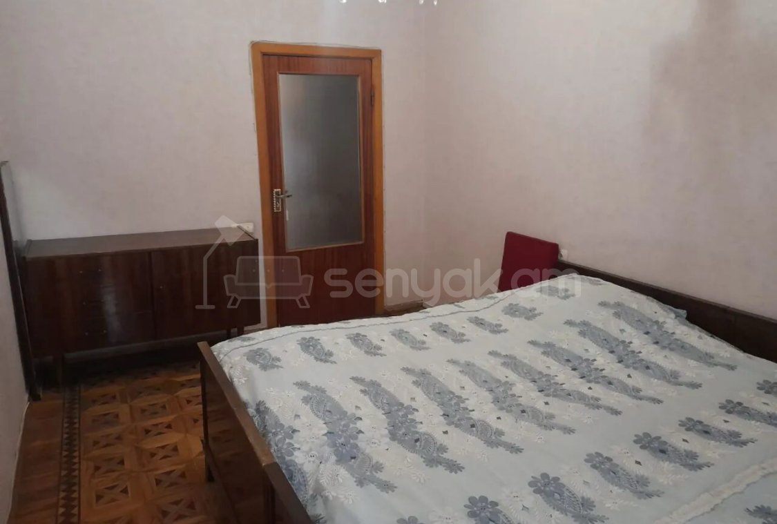 4 Սենյականոց Բնակարան, 65քմ, 3/9 հարկ, Նորմալ Վիճակում, Կահավորված