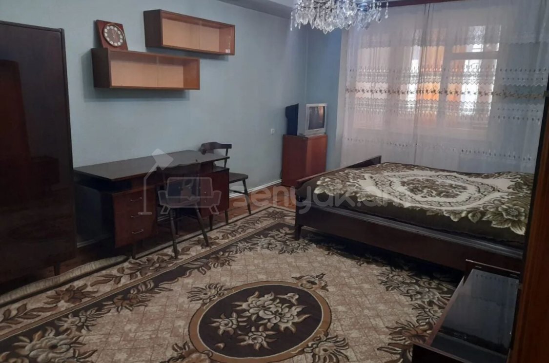 4 Սենյականոց Բնակարան, 65քմ, 3/9 հարկ, Նորմալ Վիճակում, Կահավորված