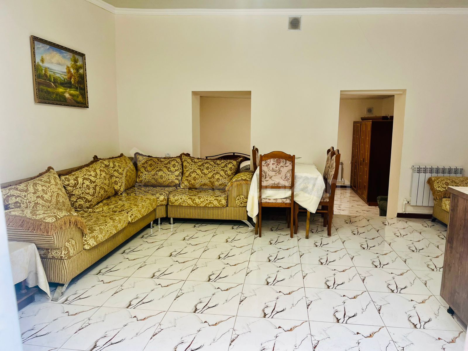 2 Սենյականոց Բնակարան Քարե Շենքում, 70քմ, 1/1 հարկ, Նորմալ Վիճակում, Կահավորված