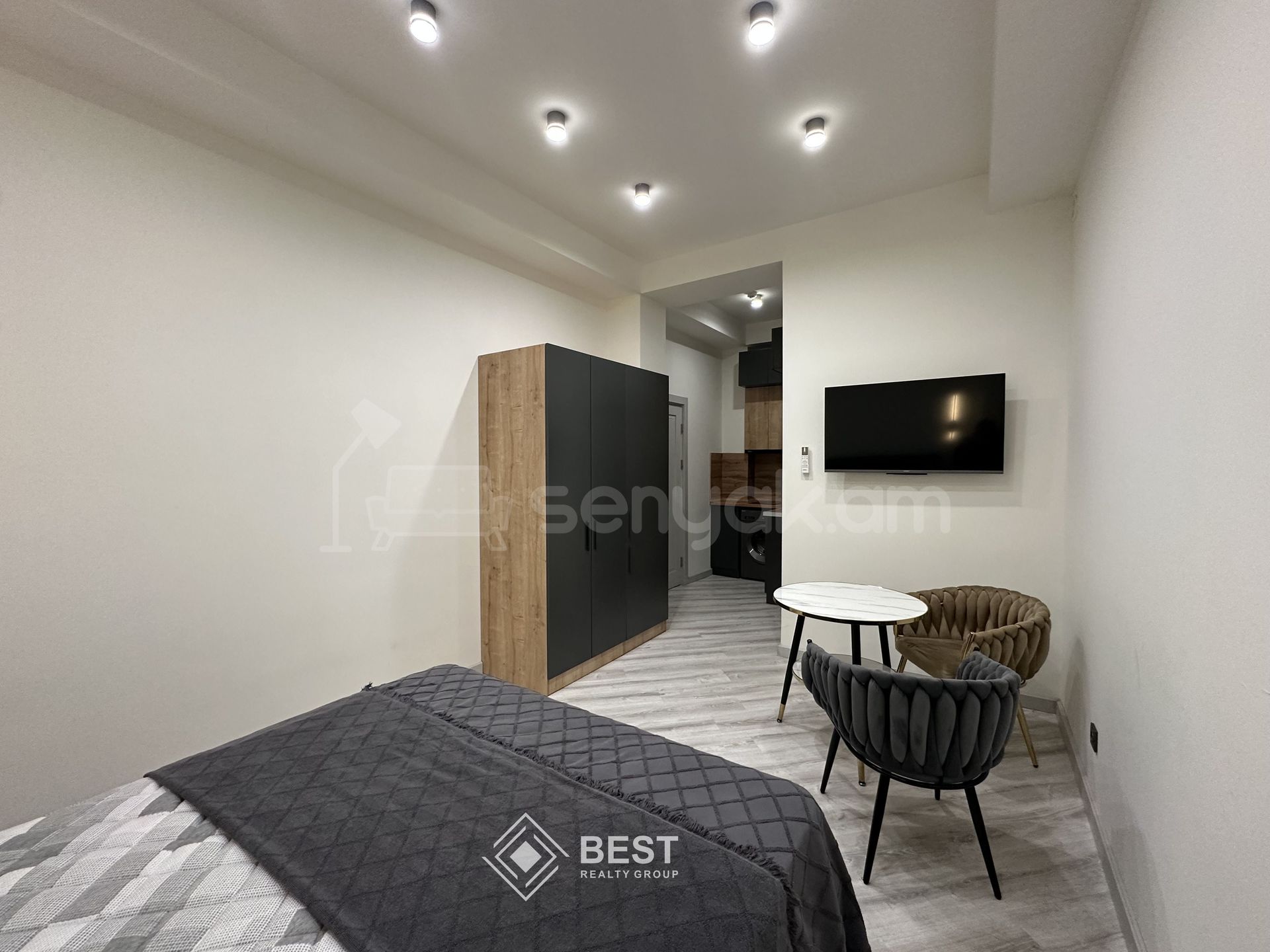 1 Սենյականոց Բնակարան Նորակառույցում, 29քմ, 2/3 հարկ, Դիզայներական Վերանորոգված, Կահավորված