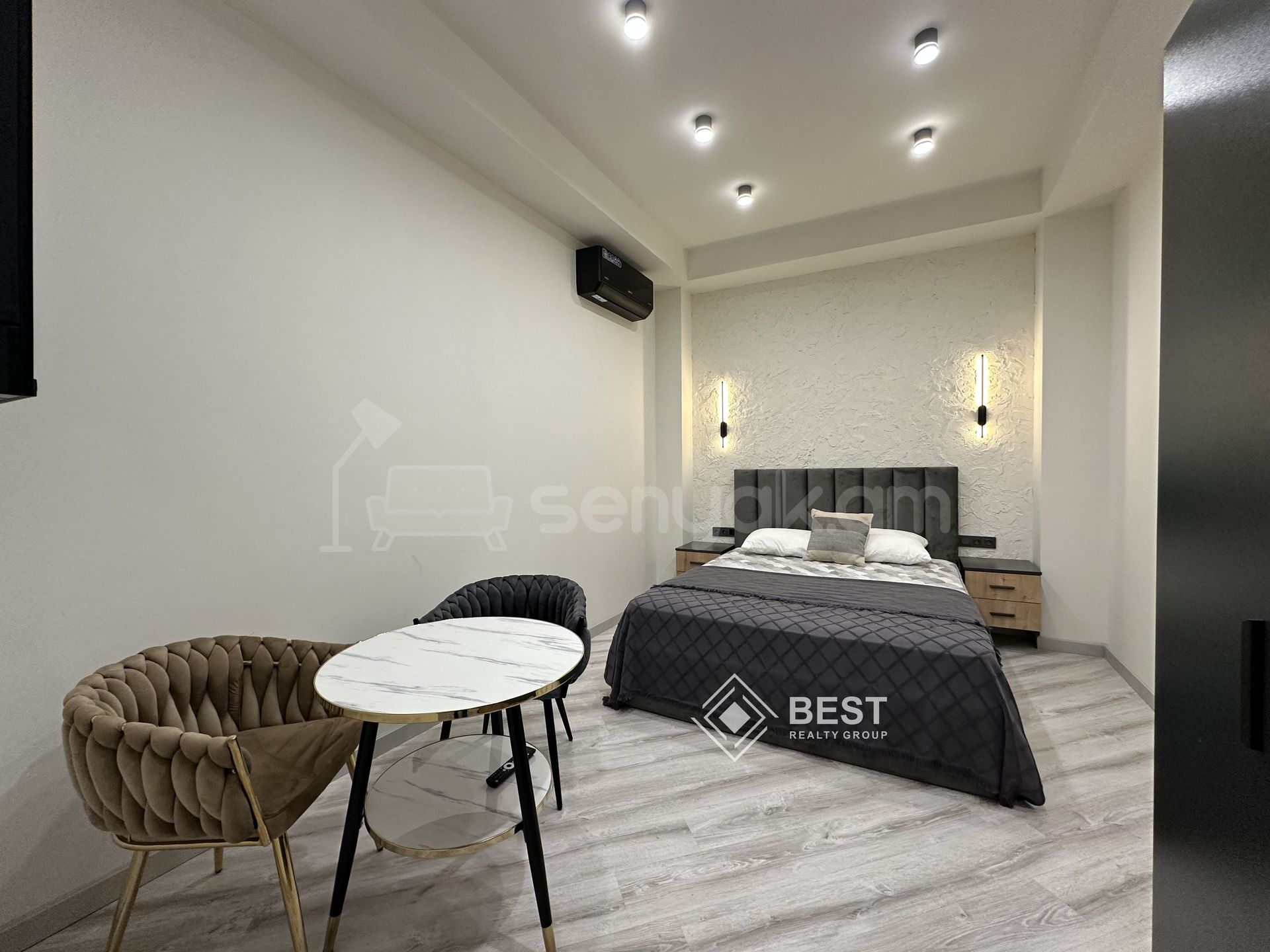 1 Սենյականոց Բնակարան Նորակառույցում, 29քմ, 2/3 հարկ, Դիզայներական Վերանորոգված, Կահավորված