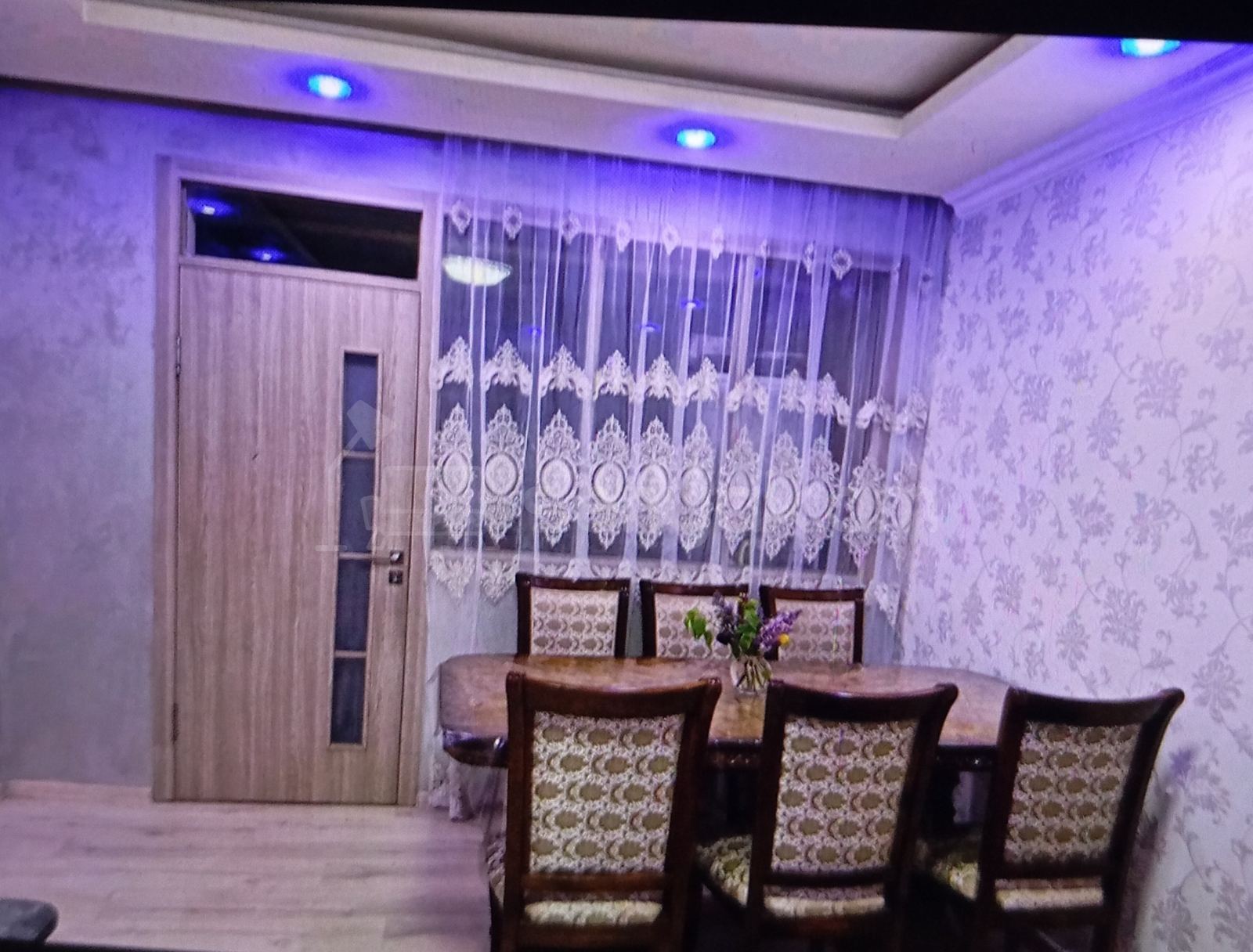 3 Սենյականոց Բնակարան Քարե Շենքում, 76քմ, 1/5 հարկ, Կապիտալ Վերանորոգված