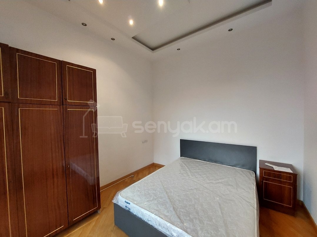 2 Սենյականոց Բնակարան Քարե Շենքում, 60քմ, 4/5 հարկ, Կապիտալ Վերանորոգված, Կահավորված, Արևկող