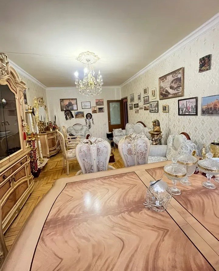 3 Սենյականոց Բնակարան, 86քմ, 4/12 հարկ, Նորմալ Վիճակում