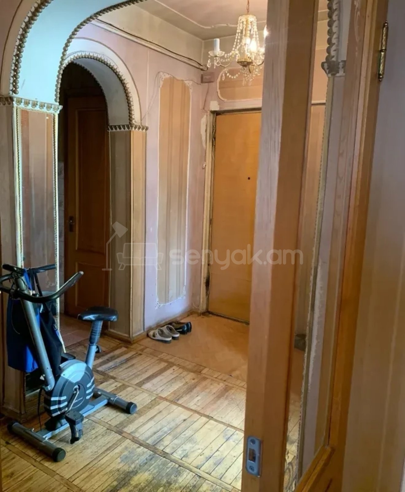 3 Սենյականոց Բնակարան, 86քմ, 4/9 հարկ, Նորմալ Վիճակում