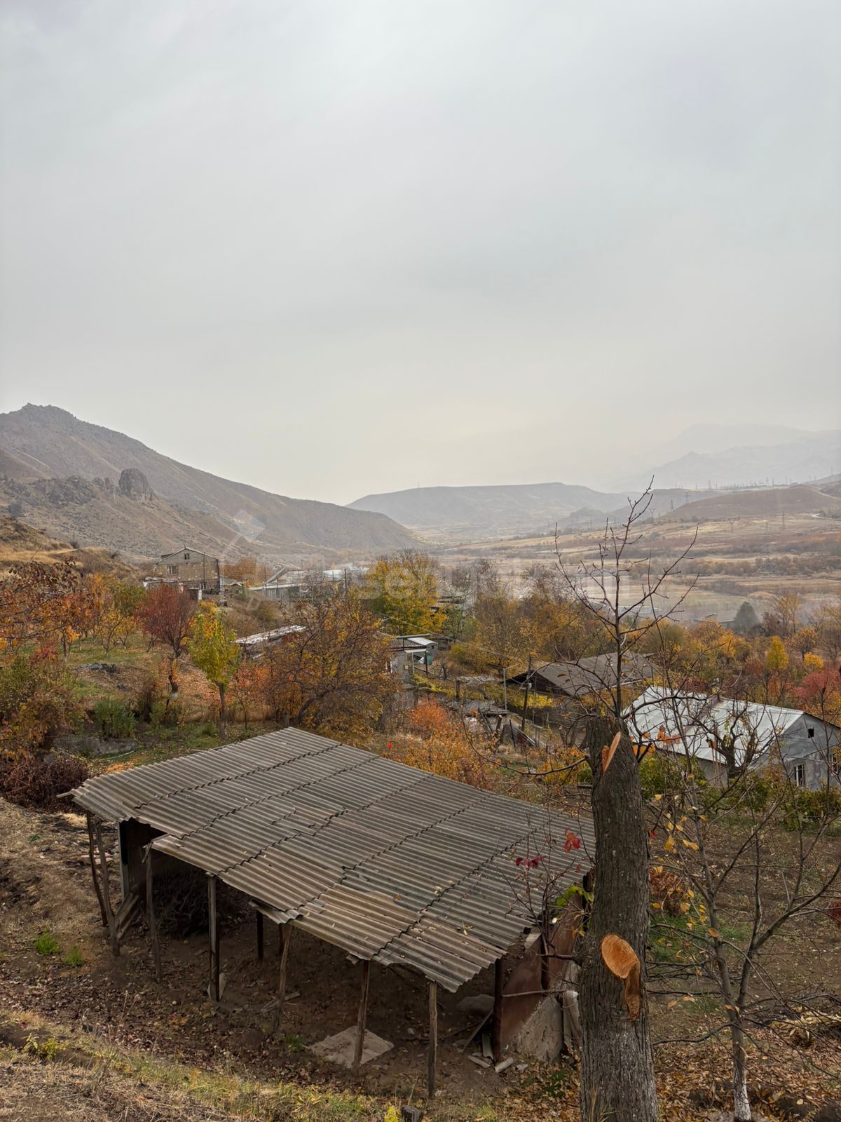 Բնակելի Նշանակության Հողատարածք, 3000քմ, Խմելու Ջրով, Էլեկտրականությամբ, Պարսպապատ