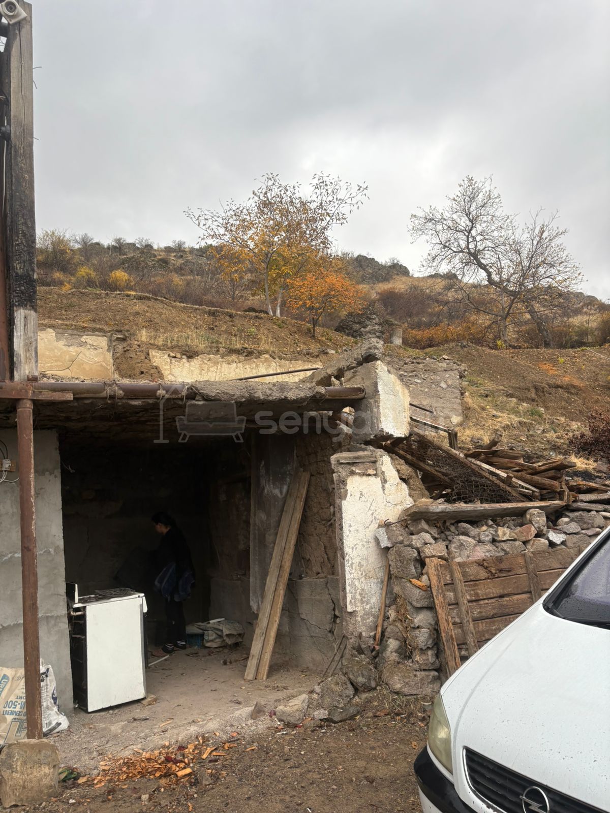 Բնակելի Նշանակության Հողատարածք, 3000քմ, Խմելու Ջրով, Էլեկտրականությամբ, Պարսպապատ