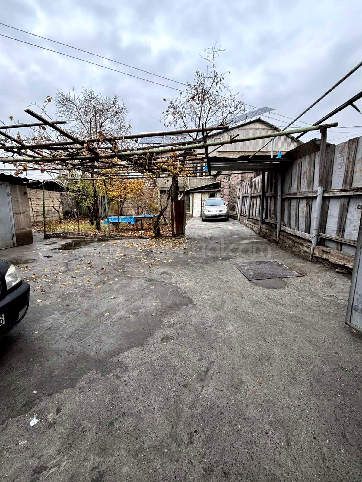 5 Սենյականոց Սեփական Տուն, 240քմ, Նորմալ Վիճակում, Ավտոտնակով