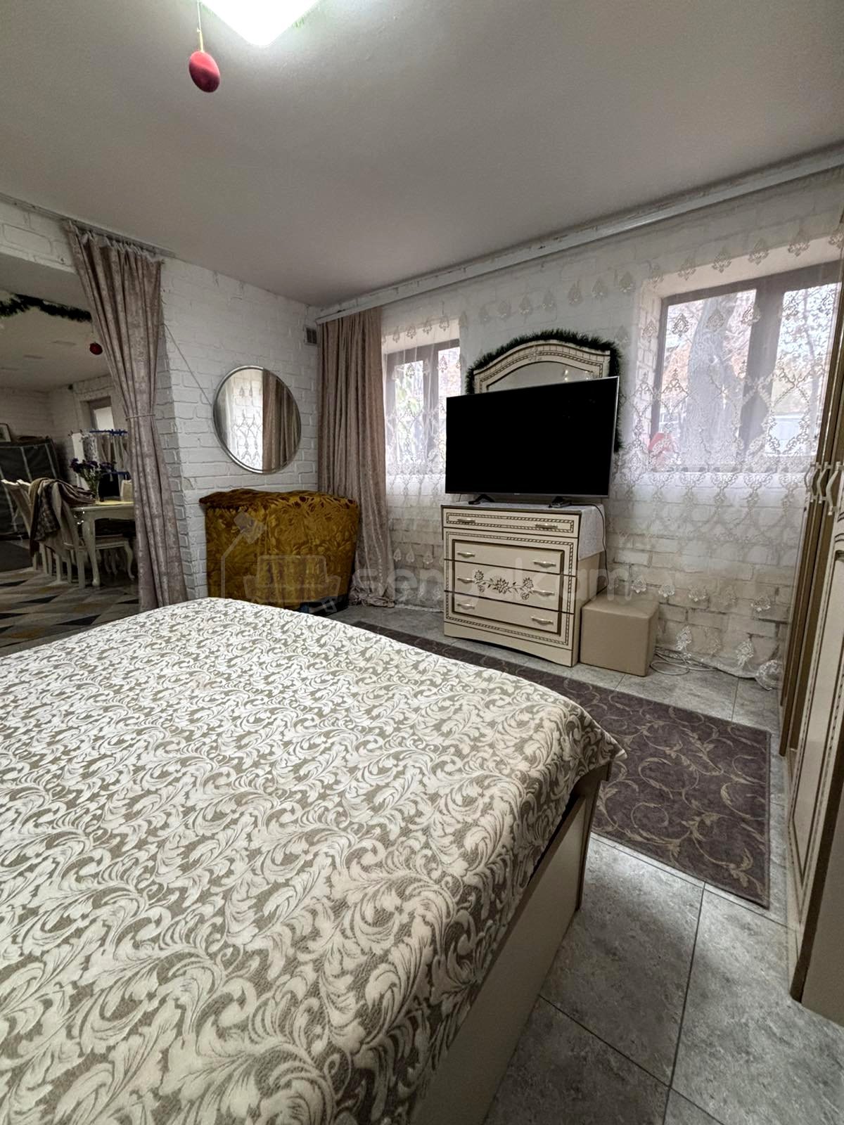 5 Սենյականոց Սեփական Տուն, 240քմ, Նորմալ Վիճակում, Ավտոտնակով