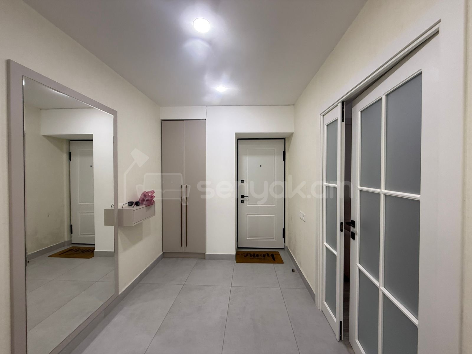 3 Սենյականոց Բնակարան, 94քմ, 1/10 հարկ, Կապիտալ Վերանորոգված, Կահավորված, Արևկող