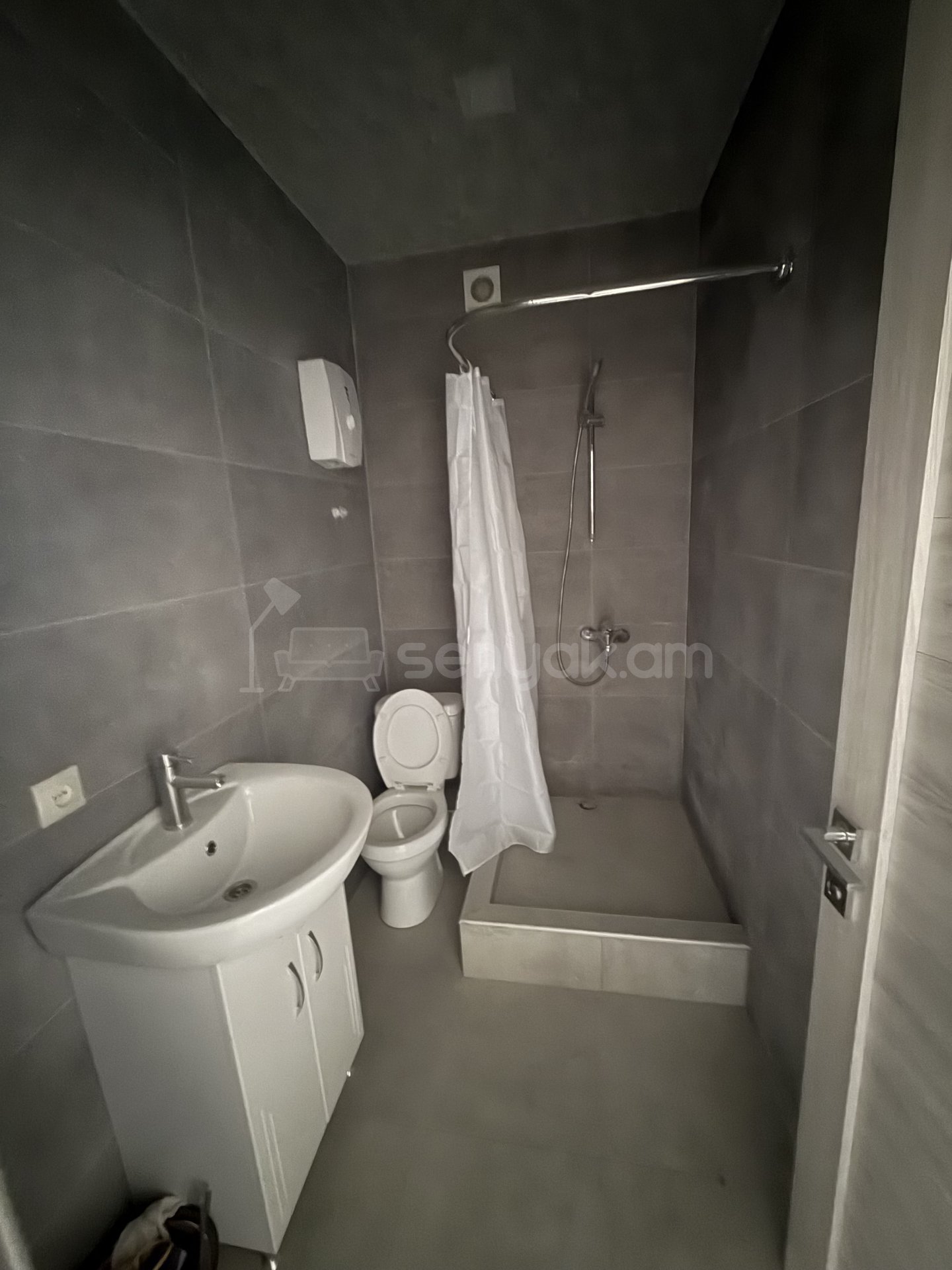 1 Սենյականոց Բնակարան Նորակառույցում, 50քմ, 10/12 հարկ, Կապիտալ Վերանորոգված