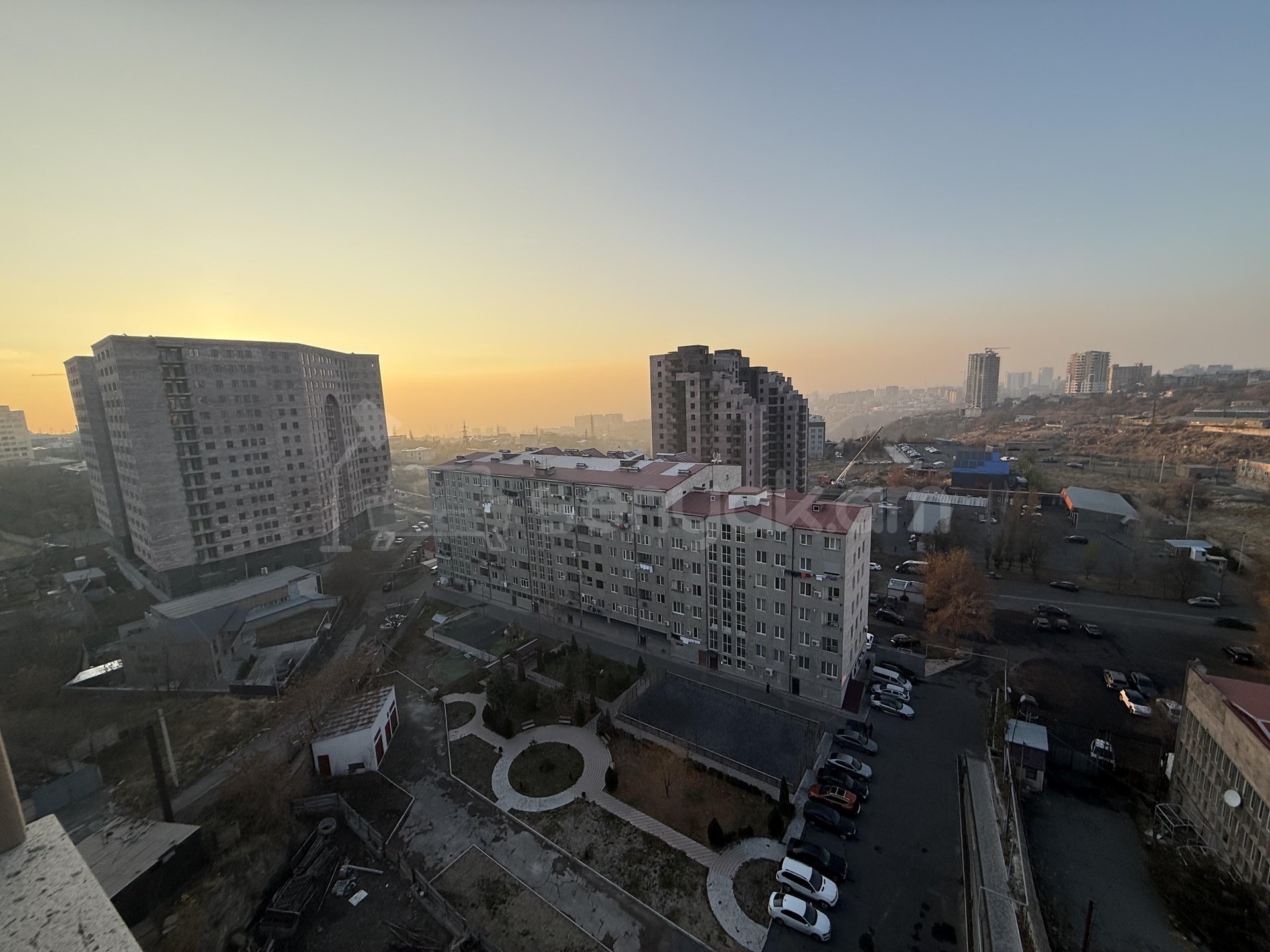 1 Սենյականոց Բնակարան Նորակառույցում, 50քմ, 10/12 հարկ, Կապիտալ Վերանորոգված