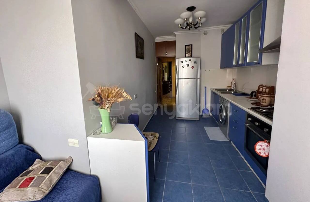 2 Սենյականոց Բնակարան Քարե Շենքում, 75քմ, 2/5 հարկ, Կապիտալ Վերանորոգված, Կահավորված, Արևկող