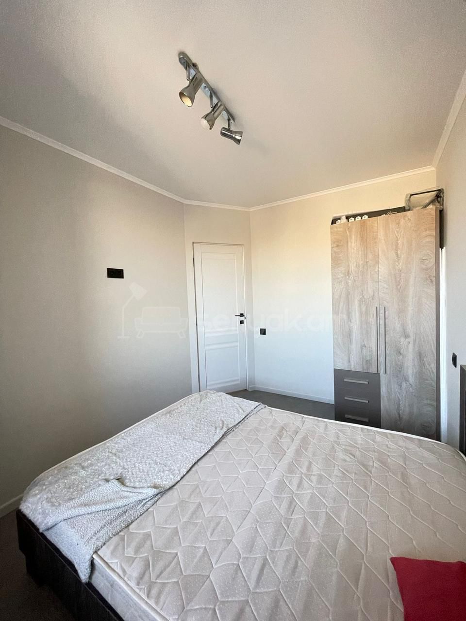 2 Սենյականոց Բնակարան, 40քմ, 11/14 հարկ, Կապիտալ Վերանորոգված, Կահավորված, Արևկող