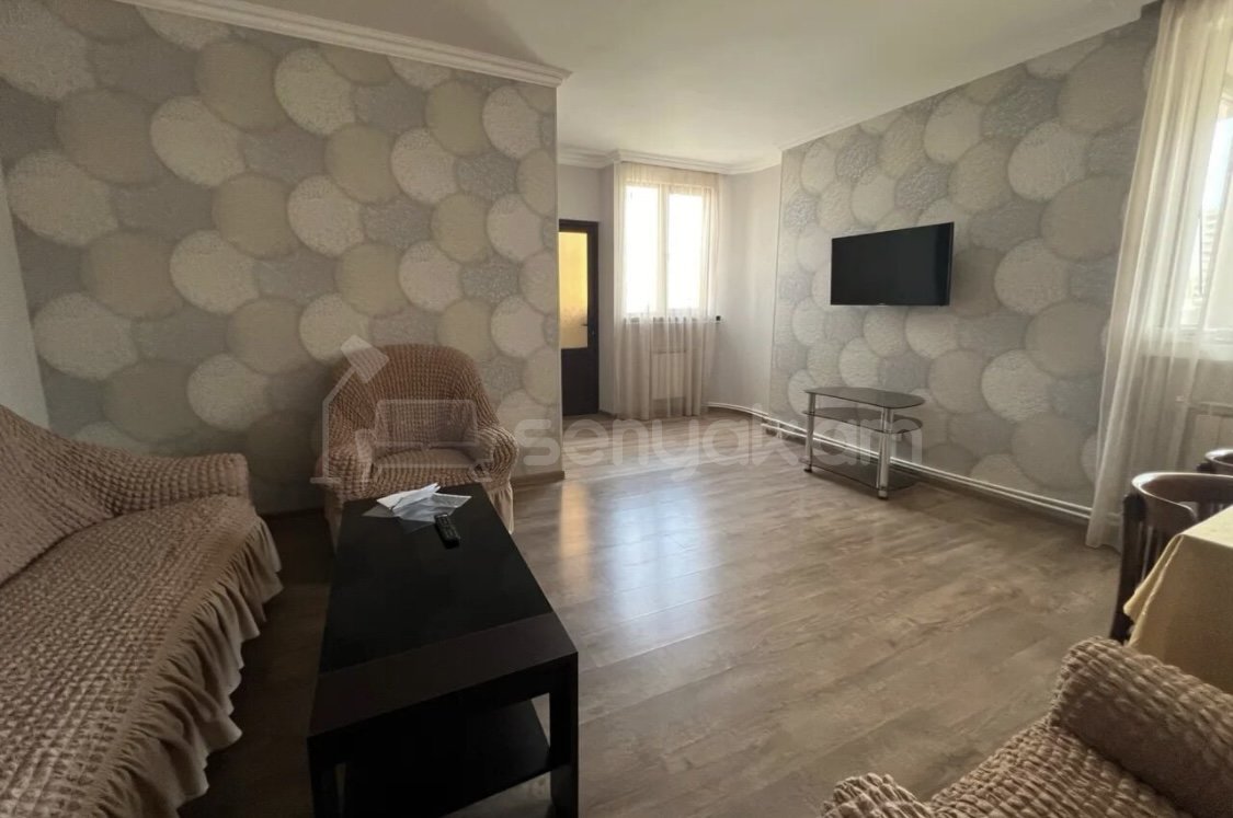 3 Սենյականոց Բնակարան, 85քմ, 5/15 հարկ, Կապիտալ Վերանորոգված, Կահավորված