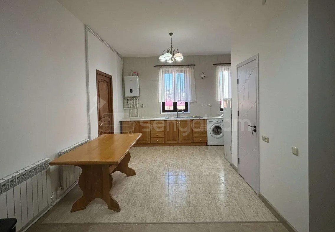 2 Սենյականոց Բնակարան Քարե Շենքում, 55քմ, 6/7 հարկ, Կապիտալ Վերանորոգված, Կահավորված