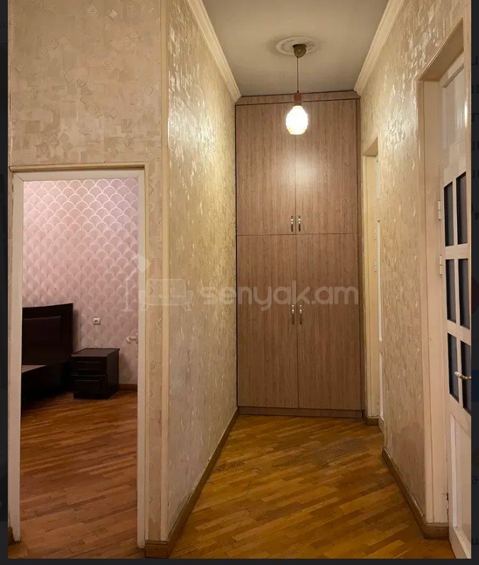 3 Սենյականոց Բնակարան Քարե Շենքում, 83քմ, 3/4 հարկ, Կապիտալ Վերանորոգված, Կահավորված