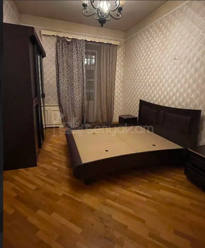 3 Սենյականոց Բնակարան Քարե Շենքում, 83քմ, 3/4 հարկ, Կապիտալ Վերանորոգված, Կահավորված