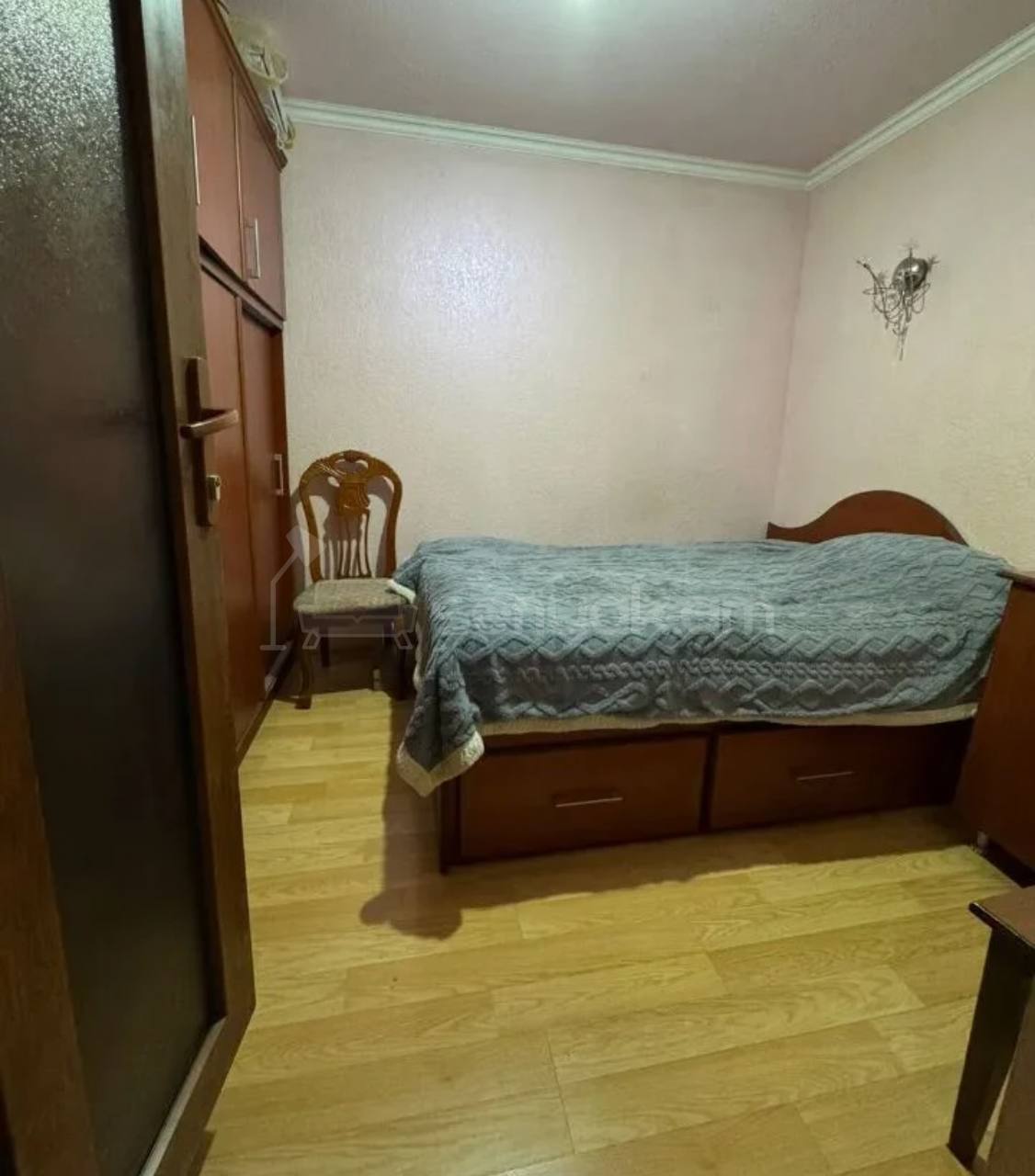 3 Սենյականոց Բնակարան Քարե Շենքում, 72քմ, 1/3 հարկ, Կապիտալ Վերանորոգված, Կահավորված