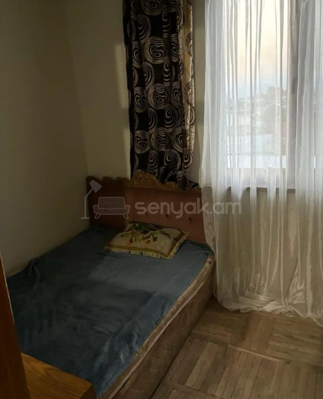 2 Սենյականոց Բնակարան Քարե Շենքում, 60քմ, 4/5 հարկ, Նորմալ Վիճակում, Կահավորված