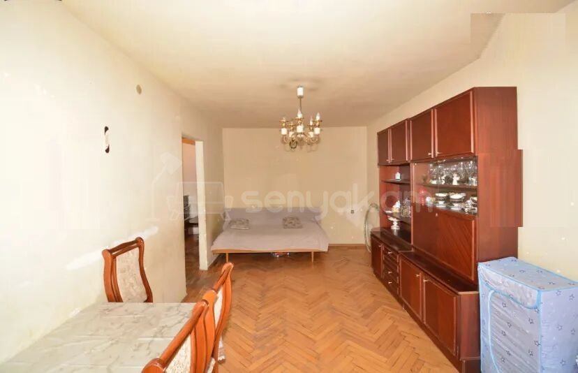 2 Սենյականոց Բնակարան, 49քմ, 5/5 հարկ, Նորմալ Վիճակում