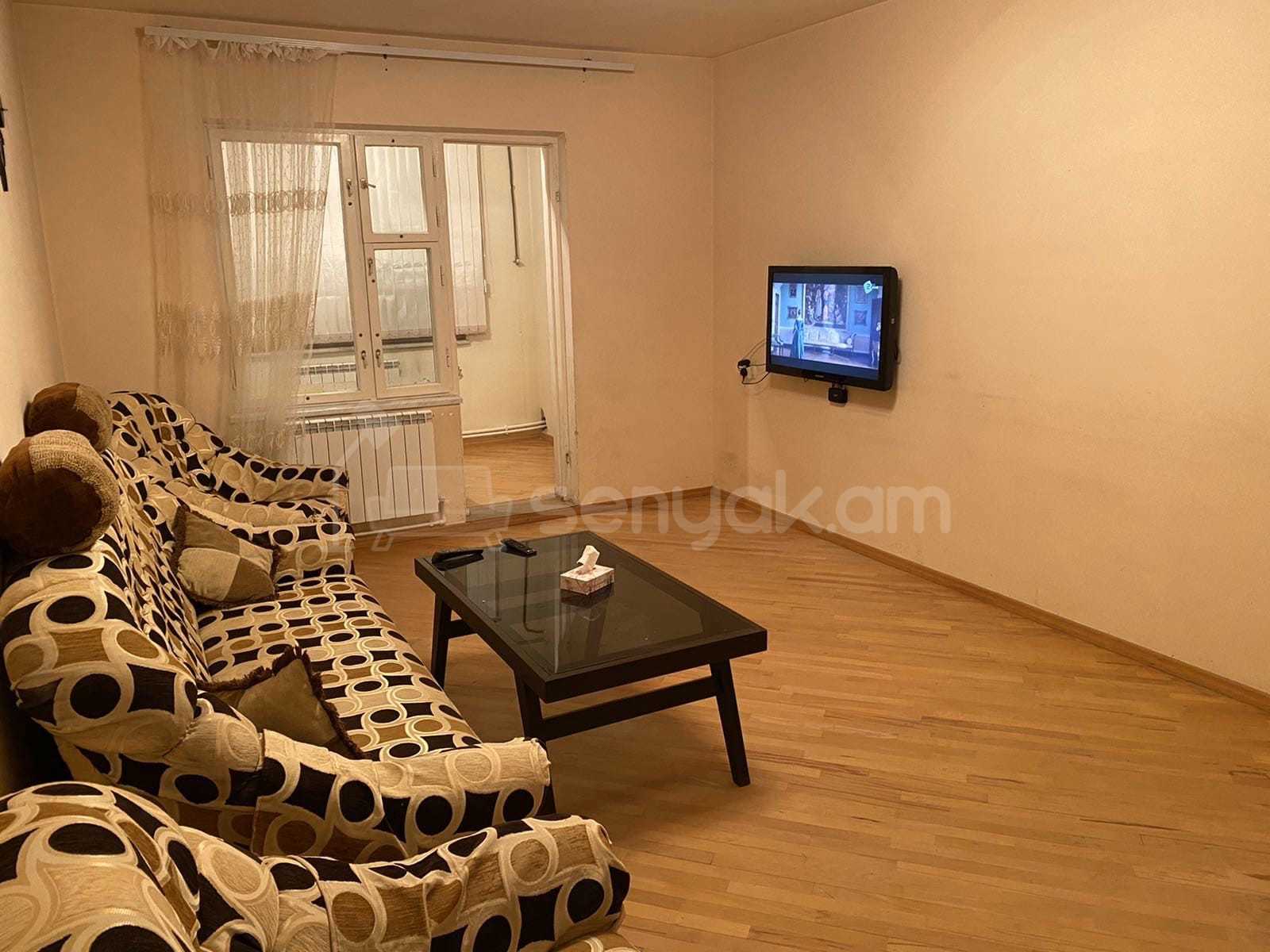 2 Սենյականոց Բնակարան, 74քմ, 6/9 հարկ, Կապիտալ Վերանորոգված, Կահավորված, Արևկող