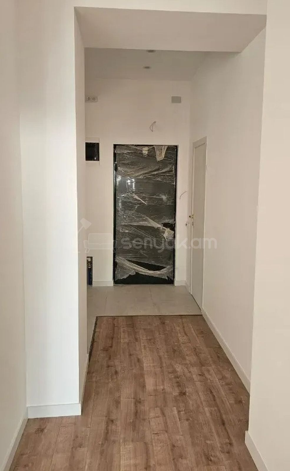 2 Սենյականոց Բնակարան Նորակառույցում, 82քմ, 9/18 հարկ, Կապիտալ Վերանորոգված