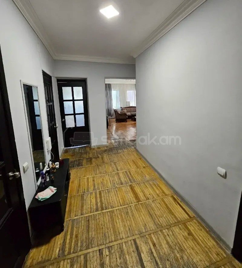 3 Սենյականոց Բնակարան, 100քմ, 9/13 հարկ, Նորմալ Վիճակում