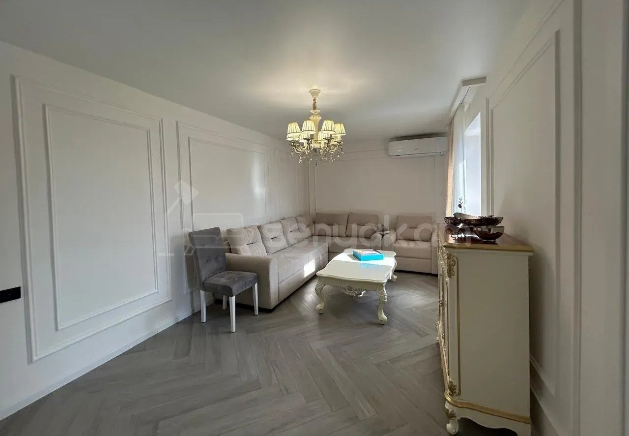 3 Սենյականոց Բնակարան Քարե Շենքում, 70քմ, 4/6 հարկ, Կապիտալ Վերանորոգված