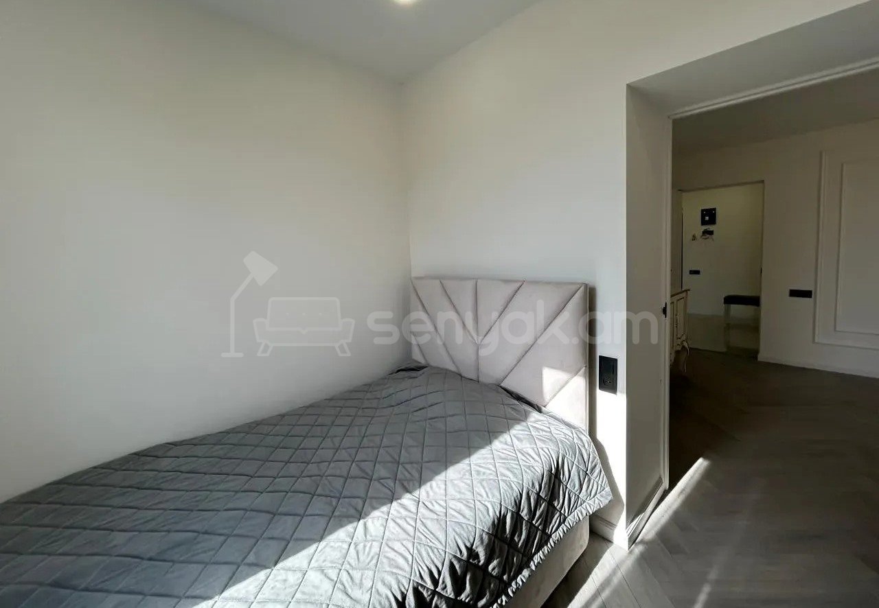 3 Սենյականոց Բնակարան Քարե Շենքում, 70քմ, 4/6 հարկ, Կապիտալ Վերանորոգված