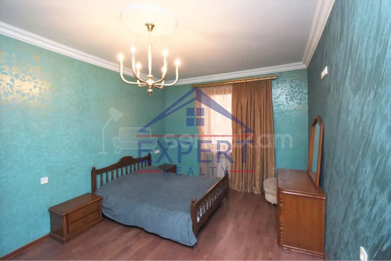 3 Սենյականոց Բնակարան Քարե Շենքում, 83քմ, 2/4 հարկ, Կապիտալ Վերանորոգված, Կահավորված, Արևկող