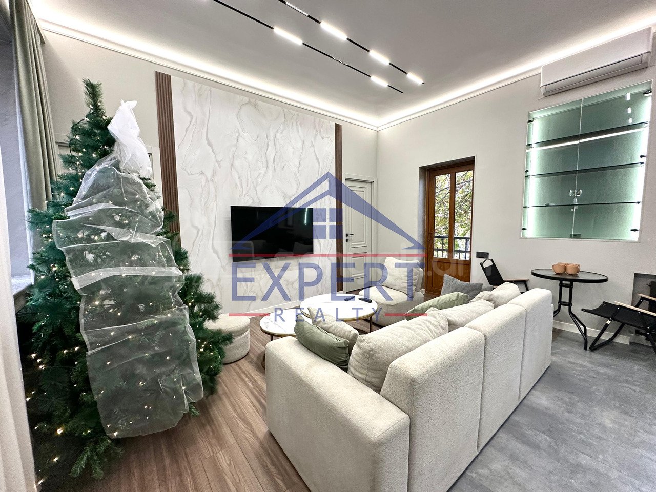 3 Սենյականոց Բնակարան Քարե Շենքում, 58քմ, 3/5 հարկ, Դիզայներական Վերանորոգված, Կահավորված, Արևկող