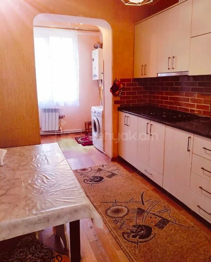 2 Սենյականոց Բնակարան, 61քմ, 1/5 հարկ, Նորմալ Վիճակում