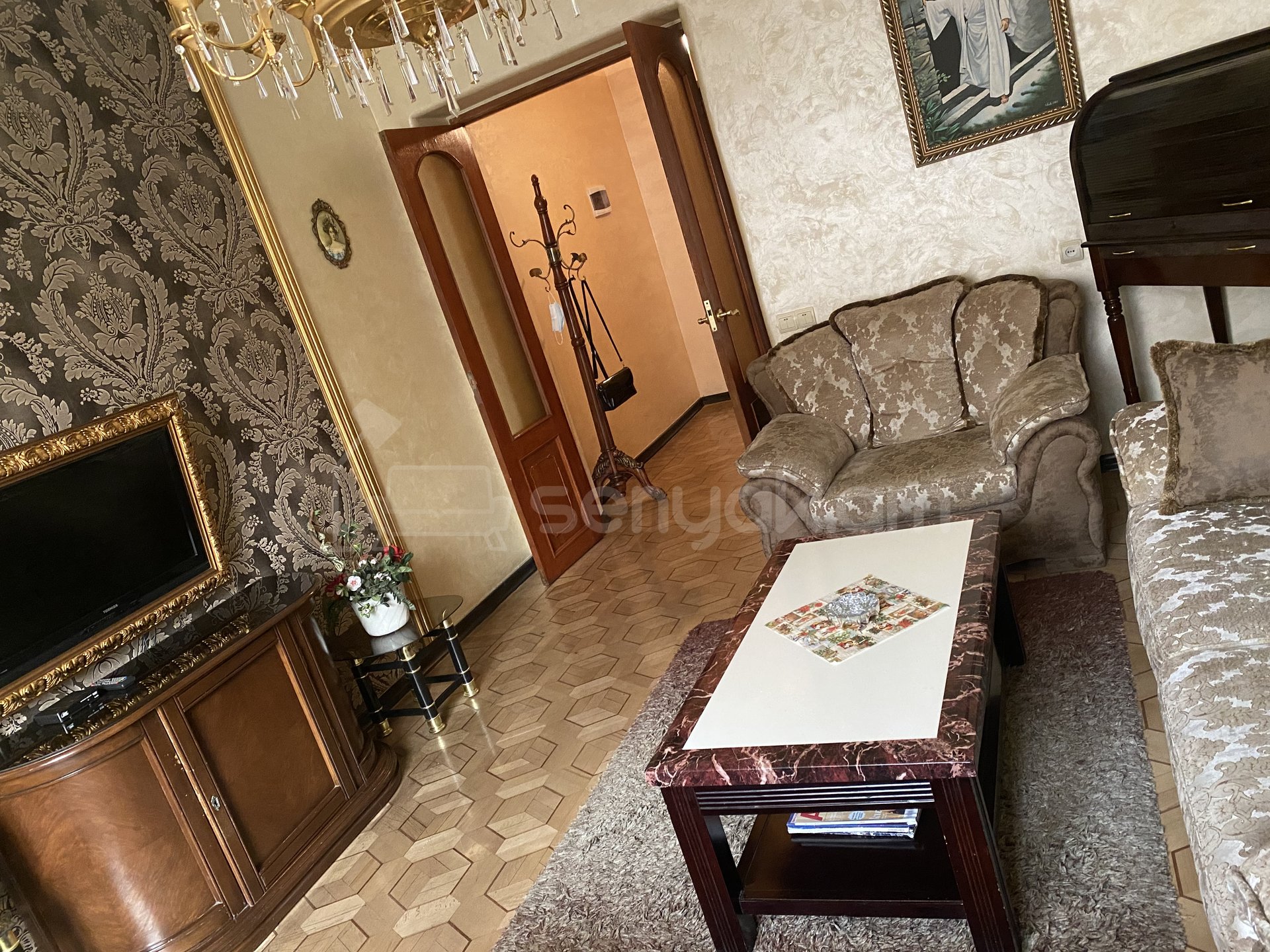 3 Սենյականոց Բնակարան Քարե Շենքում, 80քմ, 3/5 հարկ, Կապիտալ Վերանորոգված, Կահավորված, Արևկող