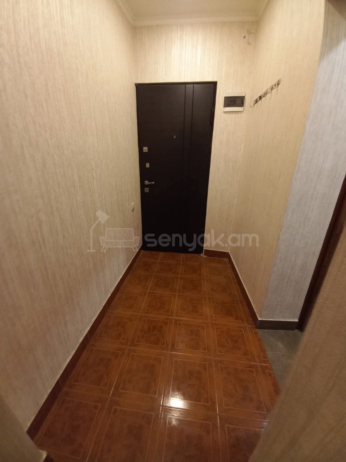 2 Սենյականոց Բնակարան, 65քմ, 1/9 հարկ, Կոսմետիկ Վերանորոգված, Մասամբ Կահավորված