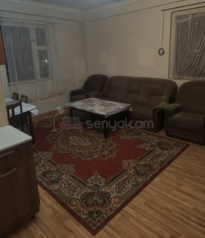 2 Սենյականոց Բնակարան Քարե Շենքում, 35քմ, 1/1 հարկ, Նորմալ Վիճակում, Կահավորված, Արևկող