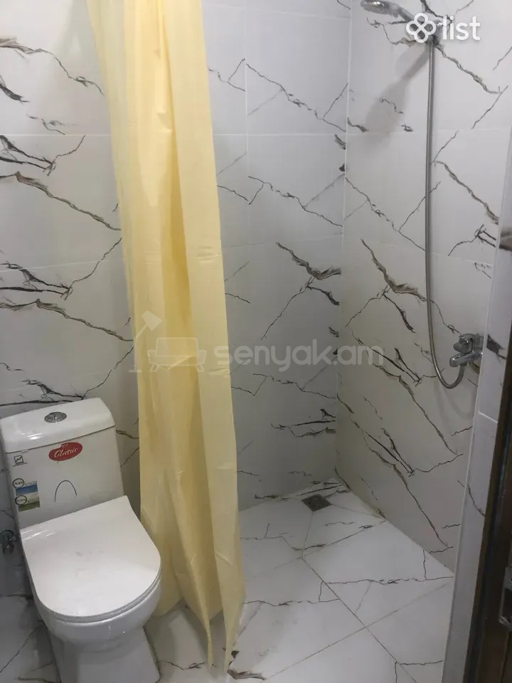 3 Սենյականոց Բնակարան Քարե Շենքում, 77քմ, 1/1 հարկ, Կապիտալ Վերանորոգված