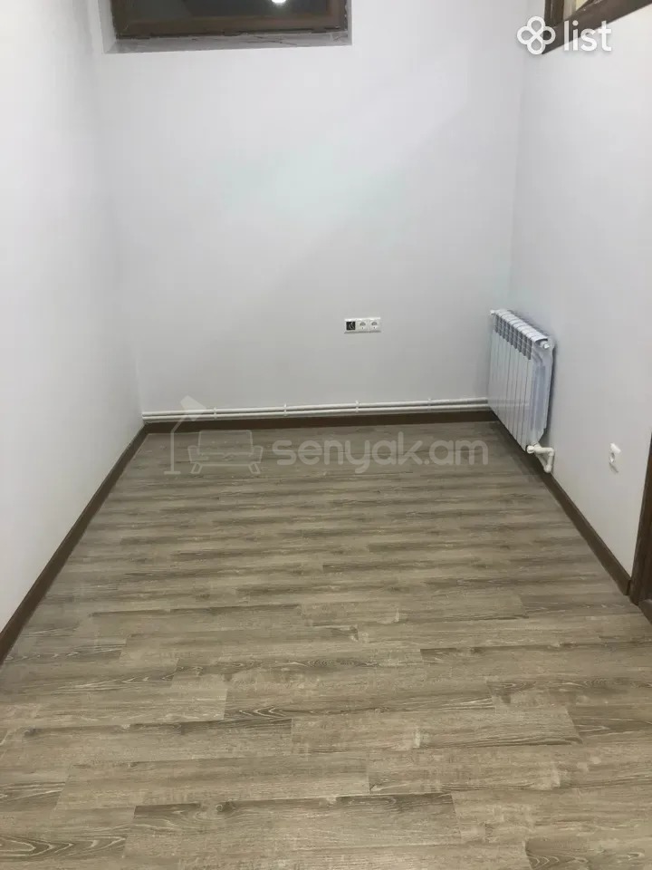 3 Սենյականոց Բնակարան Քարե Շենքում, 77քմ, 1/1 հարկ, Կապիտալ Վերանորոգված